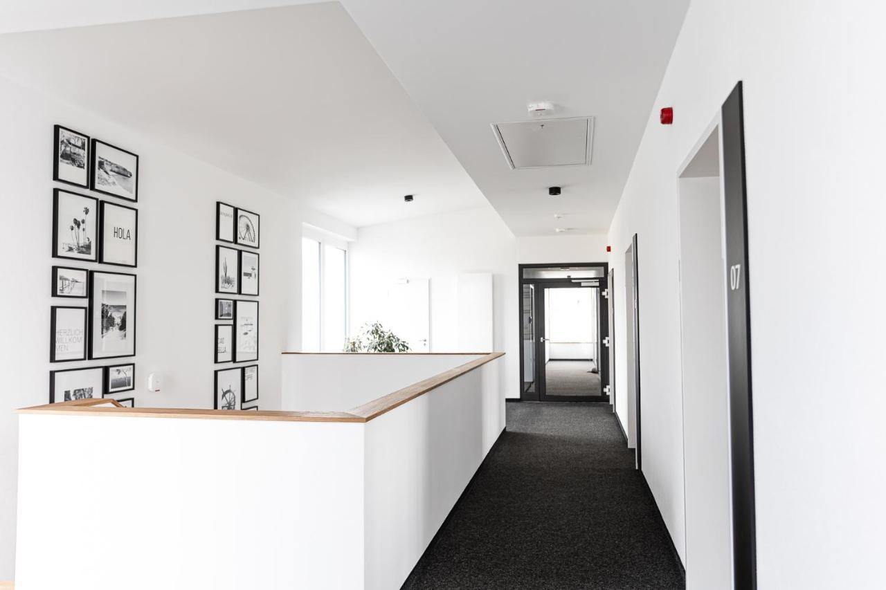 Boardinghouse Plattling Aparthotel Bagian luar foto