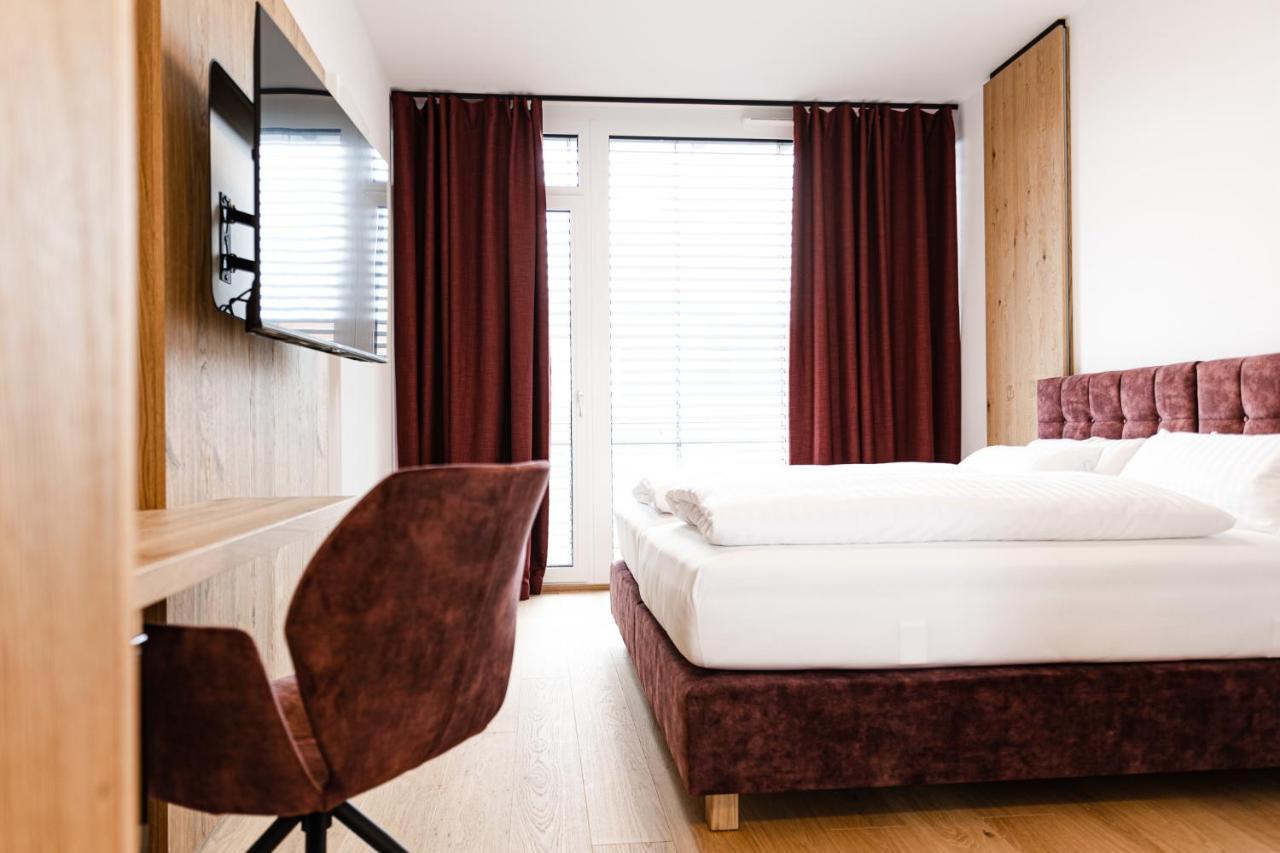 Boardinghouse Plattling Aparthotel Bagian luar foto
