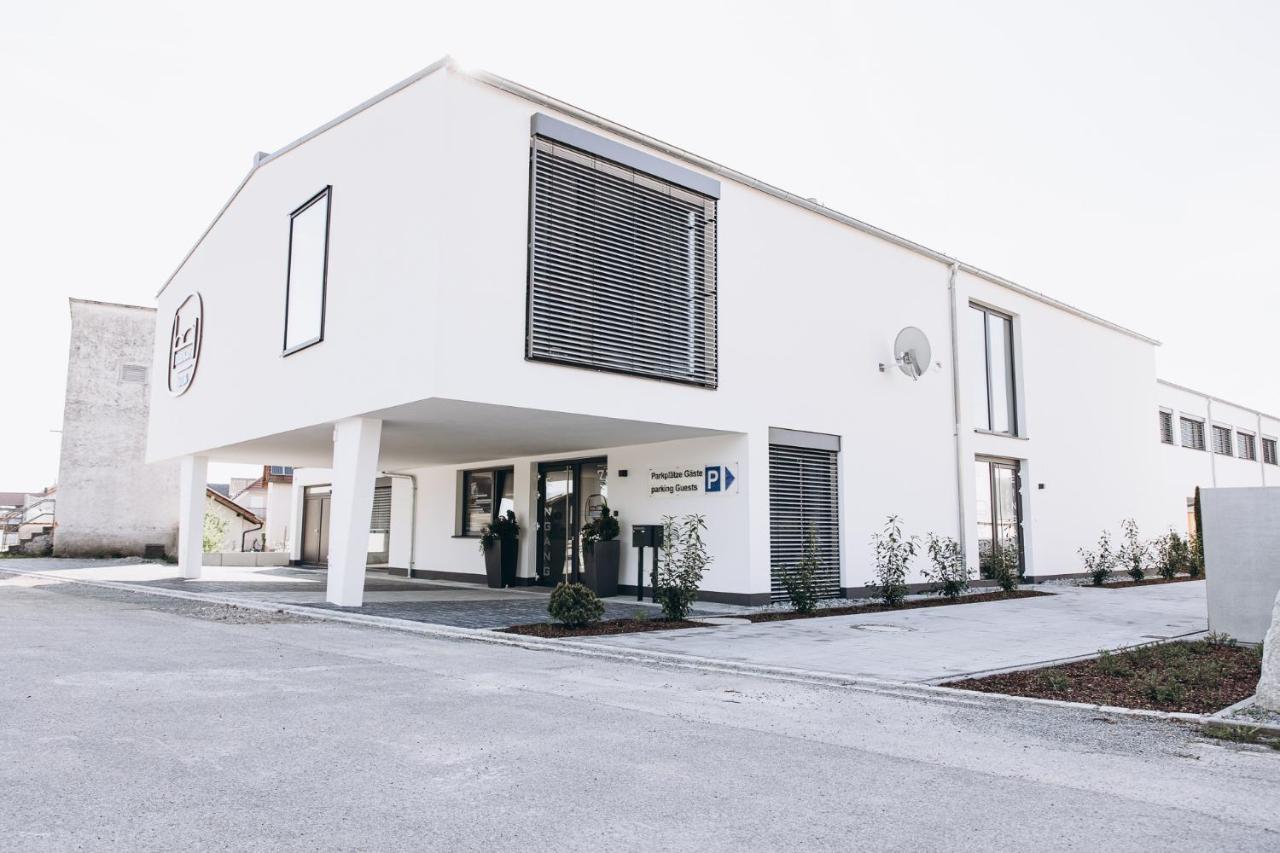 Boardinghouse Plattling Aparthotel Bagian luar foto